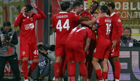 Η Μόντσα νίκησε 4-0 την Κάλιαρι και έβαλε τέλος στο σερί της, βίντεο 