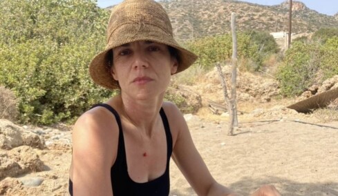 

«Επιστροφή στη νωχελική ησυχία»: H Παλαιόχωρα Χανίων της ηθοποιού Αντιγόνης Φρυδά