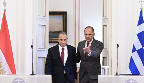 Ελλάδα και Αίγυπτος ξεκινούν συζητήσεις για την επέκταση της συμφωνίας οριοθέτησης της ΑΟΖ