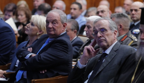 Καραμανλής - Σαμαράς: Η κοινή είσοδος που δεν έγινε, η ανάγνωση από το Μαξίμου και το παρασκήνιο για το νέο κόμμα