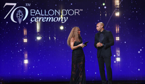 Χρυσή Μπάλα 2026: Live η λαμπερή τελετή στο Λονδίνο - Αντίστροφη μέτρηση για την ανακοίνωση του νικητή, φαβορί ο Κέιν, ταλέντο της χρονιάς ο Γιαμάλ