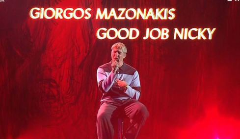 Ο Good Job Nicky τραγούδησε για πρώτη φορά ελληνικά: Ο «Αύγουστος» του Παπαζόγλου και ο αμανές στον Μαζωνάκη