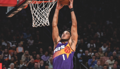 Το Φοίνιξ πήρε το θρίλερ κόντρα στους Γουόριορς με βολή στο 0,4 δευτερόλεπτα