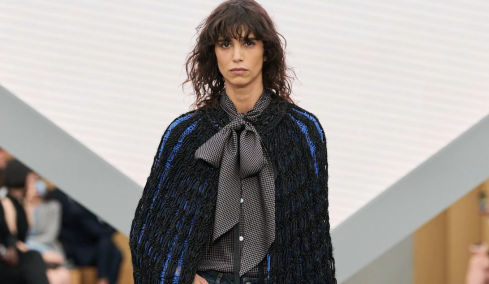 Πέντε τάσεις στα τζιν που θα φορέσουμε το 2026
