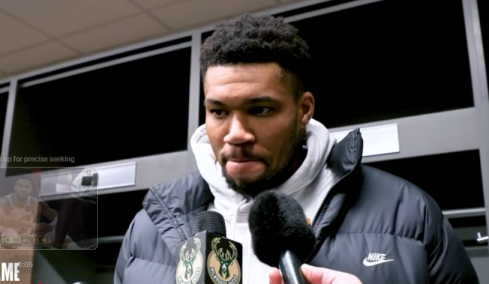 Αντετοκούνμπο: Δεν ξέρω αν θα τελειώσω τη σεζόν στους Μπακς, είναι κάτι που κοιτάω μέρα τη μέρα