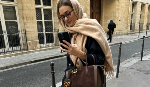 Ο French-girl τρόπος να συνδυάσετε τζιν με ankle boots το 2026
