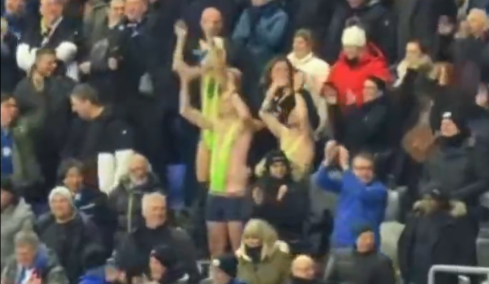 Βέλγοι καταδικάστηκαν σε φυλάκιση στο Καζακστάν επειδή φόρεσαν μαγιό αλά Μπόρατ σε αγώνα του Champions League, δείτε βίντεο