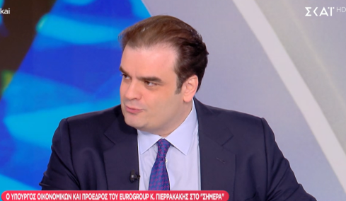 Πιερρακάκης: 1 εκατ. μισθωτοί θα δουν σήμερα αυξήσεις - Άφησε παράθυρο για νέα μείωση φόρων