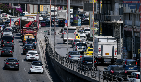 Live η κίνηση στους δρόμους: Ουρές χιλιομέτρων στον Κηφισό, καθυστερήσεις σε Κηφισίας και Αττική Οδό