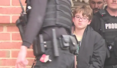 Θα δικαστεί σαν ενήλικος ο 11χρονος στις ΗΠΑ που εκτέλεσε τον θετό του πατέρα ενώ κοιμόταν επειδή του πήρε το Nintendo