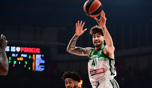 Ξέσπασε κατά των διαιτητών στο ημίχρονο ο Χουάντσο: Μας αγκαλιάζουν και δεν παίρνουμε φάουλ, βίντεο 