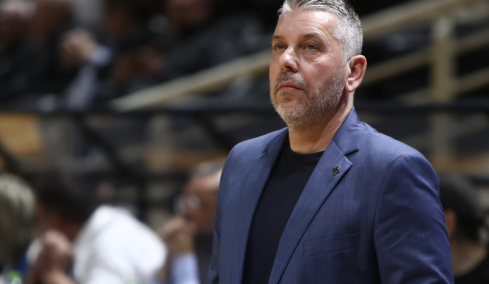 Αποκάλυψη Παπαθεοδώρου μετά την παραμονή του Αμαρουσίου: «Πείραξαν το παιδί μου...», βίντεο