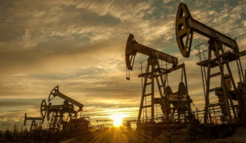 Βουτιά άνω του 5% για το αμερικανικό πετρέλαιο μετά τα νέα πλήγματα των ΗΠΑ στο Ιράν 