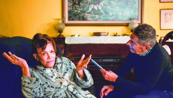 Μαίρη Χρονοπούλου για Μπισμπίκη-Βανδή: «Και εγώ ήμουν δημόσια διαχυτική, αλλά αυτά δεν τα έκανα»