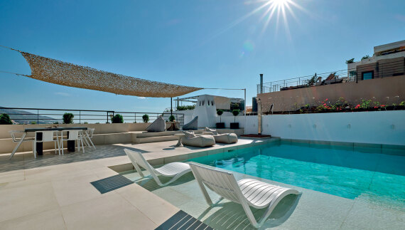 Felicity: Το ωραιότερο ρετιρέ της Αθήνας