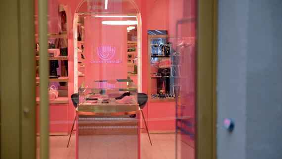 Κιάρα Φεράνι: Η βασίλισσα influencer είναι γυμνή