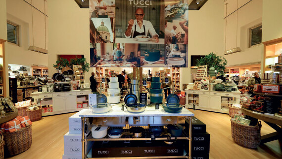 O Στάνλεϊ Τούτσι είναι ο νέος... master chef του Χόλιγουντ 