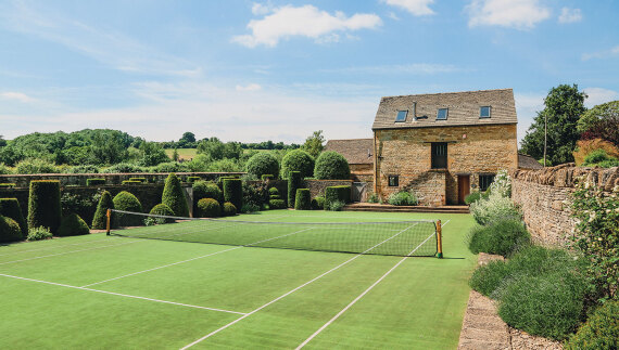 Το κτήμα που θυμίζει σκηνικό από τον Χάρι Πότερ και το Μπρίτζερτον