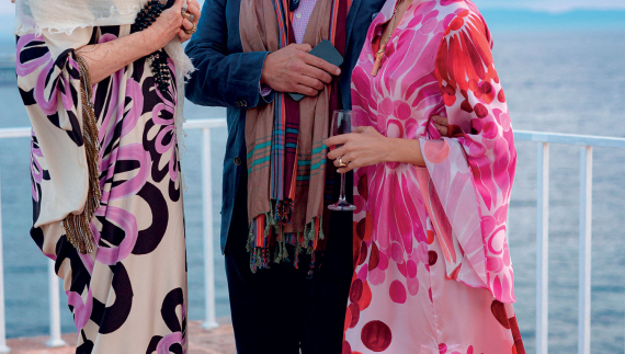 Θέμις Ζουγανέλη: Το κάλεσμα με τους 34 VIPs στο Καβούρι