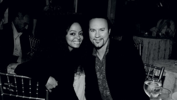 Desmond Child, ο συνθέτης του soundtrack της ζωής μας