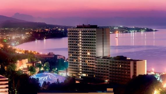 Μαίρη Καμπουράκη: Η τέχνη της φιλοξενίας