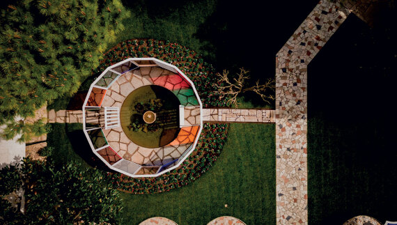 Daniel Buren, δημιουργός 5 αστέρων