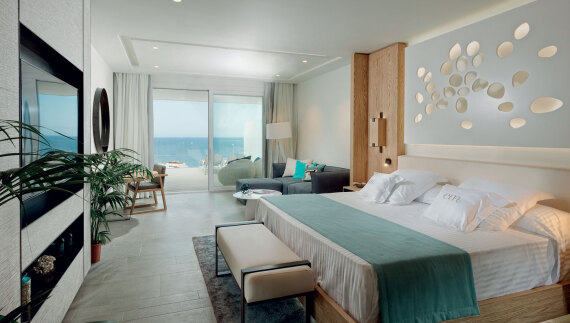Royal Hideaway Corales Suites: Ενα design παλάτι στην αμμουδιά της Τενερίφης