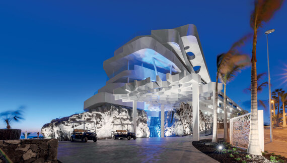 Royal Hideaway Corales Suites: Ενα design παλάτι στην αμμουδιά της Τενερίφης