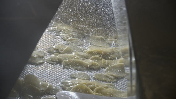 Tsakiris Chips: Τα πατατάκια που έχουν κερδίσει μια θέση στην καρδιά μας εδώ και 70 χρόνια