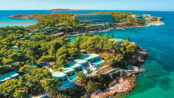 Πότε ήρθαν οι πρώτοι τουρίστες στην Ελλάδα: Η «βαριά βιομηχανία» από τα Ξενία μέχρι τα εξάστερα