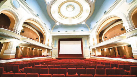 Δεκατρία χρόνια μετά: Βρέθηκε λύση και θα ξαναγεννηθούν «Απόλλων» και «Αττικόν»