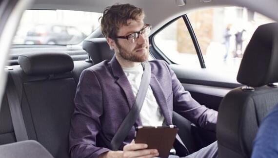 Η Uber προχωρά σε συνεργασία με την ΕΠΑΨΥ