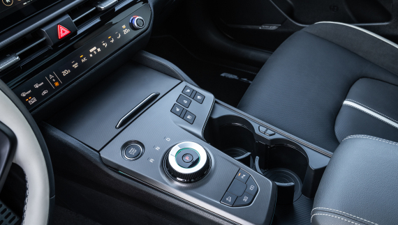 KIA Sportage HEV: Το full υβριδικό SUV που αναβαθμίζει την καθημερινότητα — και το στυλ σου.