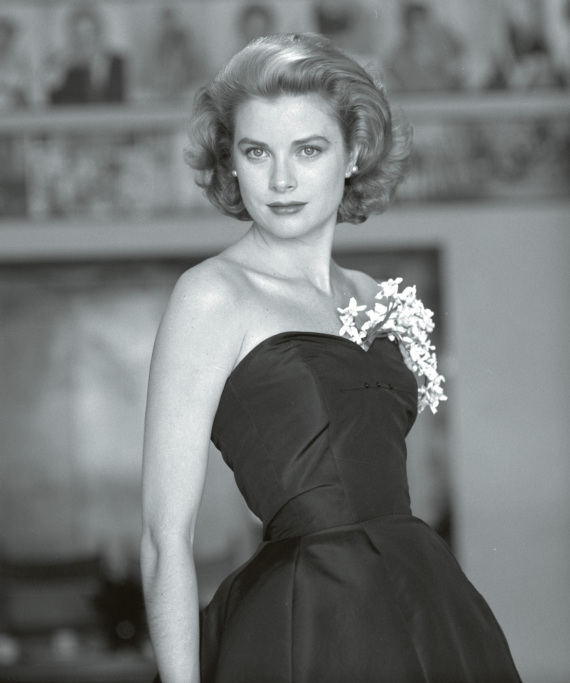 28 χρόνια από τον θάνατο της Νταϊάνα - Η θυελλώδης ζωή της «πριγκίπισσας του λαού», το άδοξο τέλος και οι θεωρίες συνωμοσίας