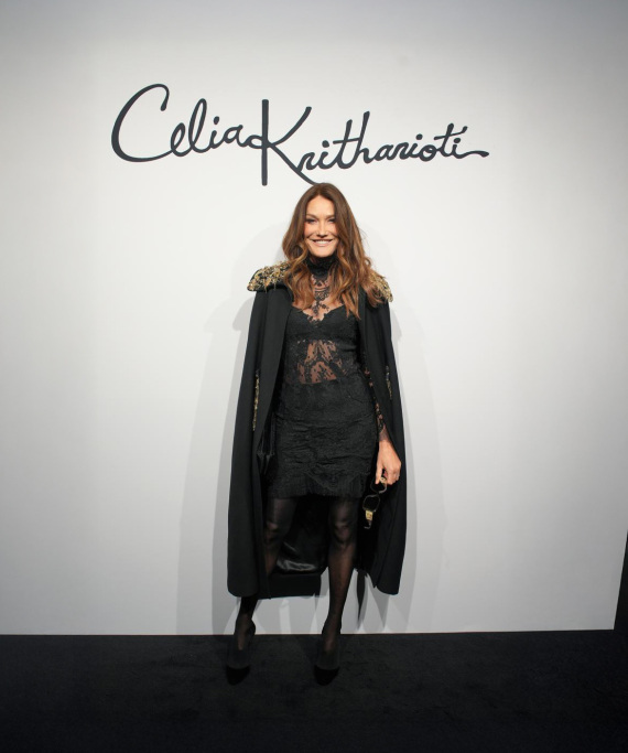 Παρίσι: Η Σίλια Κριθαριώτη στο πάνθεον της υψηλής ραπτικής με τη συλλογή Old Hollywood Avant-Première