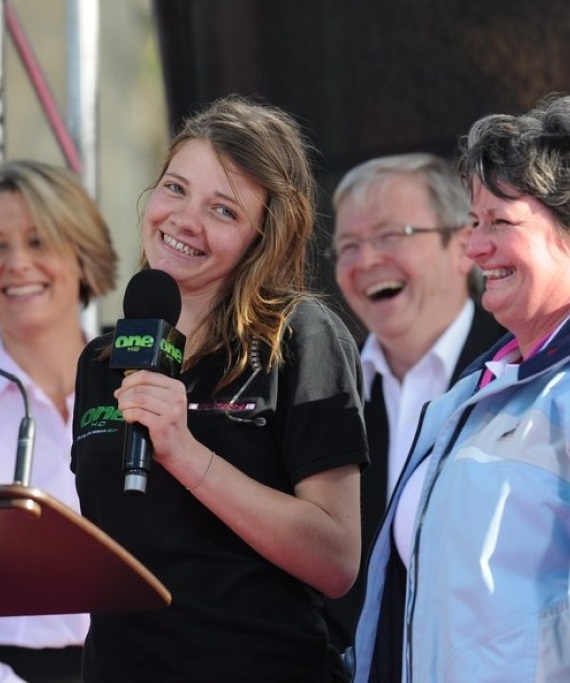 Τζέσικα Γουάτσον: Η συγκλονιστική ιστορία της 16χρονης που ταξίδεψε μόνη της με ιστιοφόρο σε όλο τον κόσμο