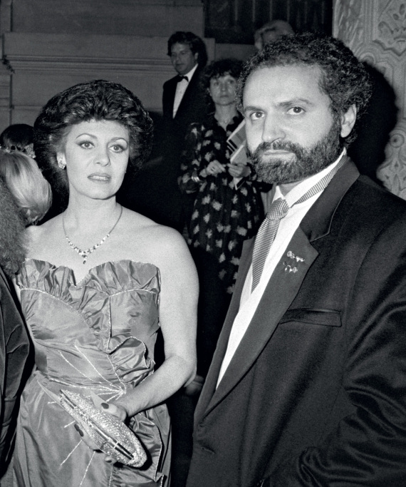 Versace: Nέο ντοκιμαντέρ εξετάζει τον βίο και την πολιτεία του εκκεντρικού μετρ της μόδας