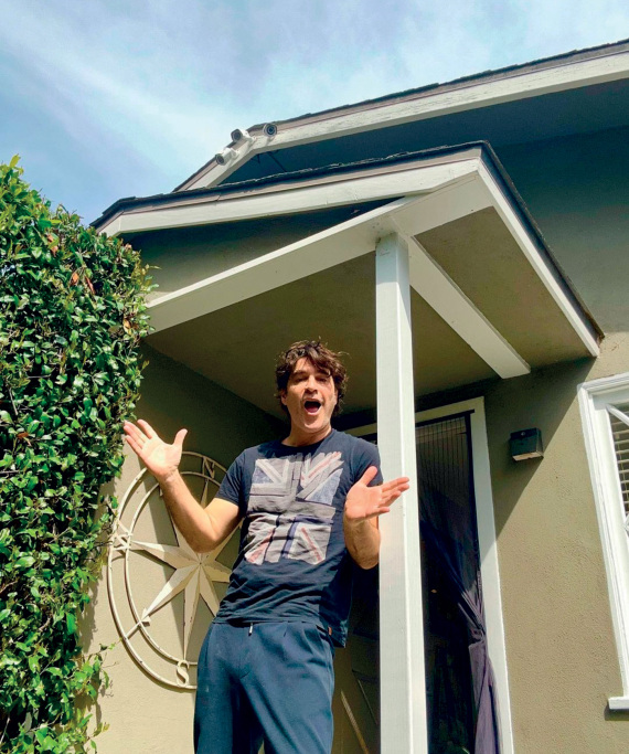  Χριστόφορος Παπακαλιάτης: Η παγκόσμια αποθέωση, το 10ήμερο στην Αμερική και τα γυρίσματα του δεύτερου κύκλου του Maestro