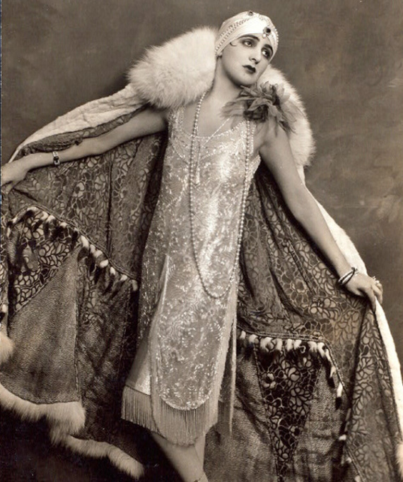 Η εξέλιξη του drag: Από την Αρχαία Ελλάδα στο Drag Race του RuPaul