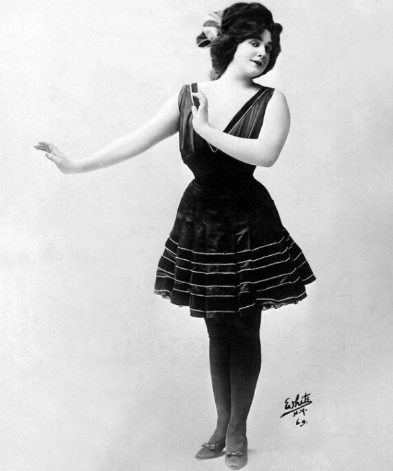 Η εξέλιξη του drag: Από την Αρχαία Ελλάδα στο Drag Race του RuPaul