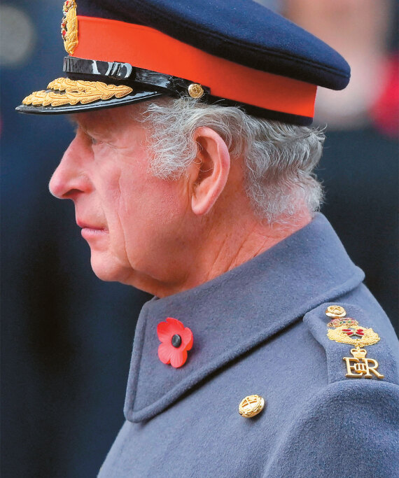 Το Σάββατο στέφεται βασιλιάς ο Κάρολος Γ’ – Πώς θα γίνει η λαμπερή τελετή των £100 εκατ.