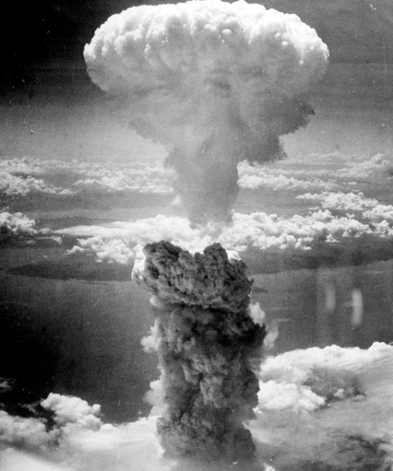 Ποιος ήταν ο «πατέρας» της ατομικής βόμβας - Η ιστορία του Ρόμπερτ Οπενχάιμερ