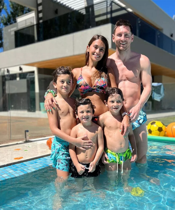 Ρονάλντο vs Μέσι: Από τα γήπεδα στη μάχη της χλιδής - Ποιος έχει μεγαλύτερη περιουσία