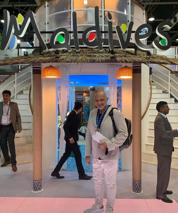 Τι έχουν πάθει οι Ελληνες με τις Μαλδίβες; 15 ξενοδοχεία σε έναν προορισμό που ζει δόξες