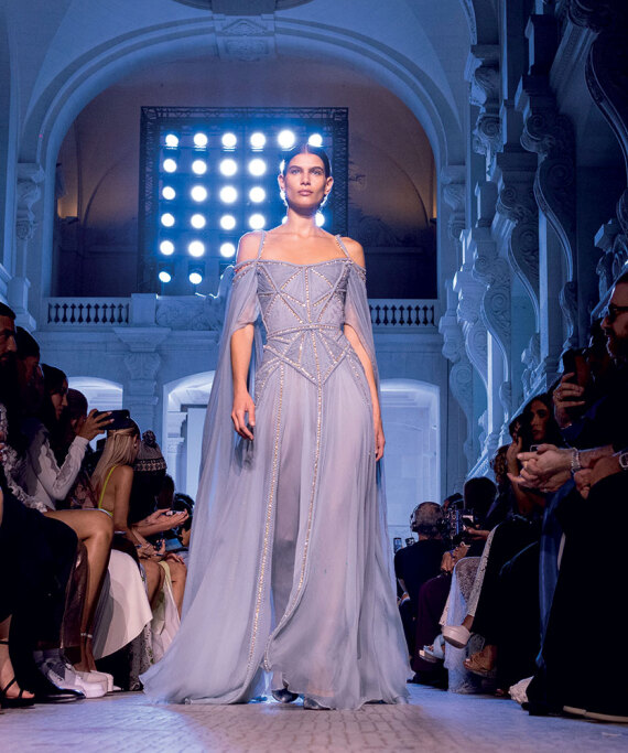 Ανθή Φακιδάρη: Η 20χρονη Ελληνίδα καλλονή είναι το νέο top model της Chanel