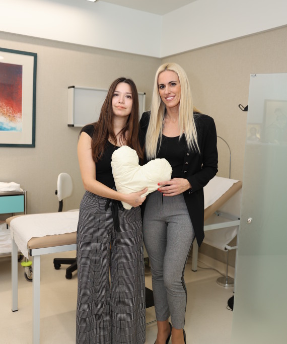 Η COCO-MAT δίπλα στις γυναίκες με καρκίνο του μαστού - Pillow Positive Project