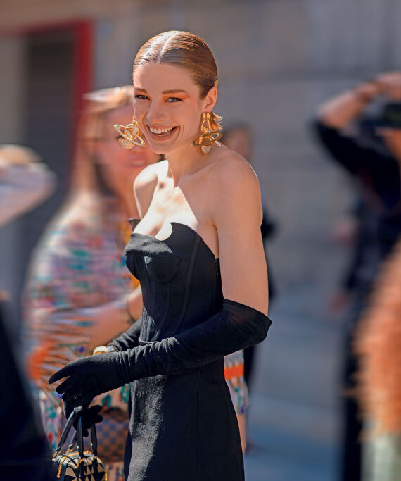 Ποια είναι η μυστική μούσα του Λάνθιμου, Χάντερ Σέιφερ