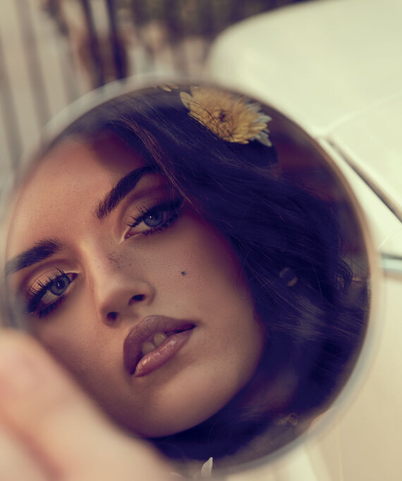 Eίναι η Αγγελίνα Τζόρνταν η διάδοχος της Εϊμι Γουάινχαουζ;