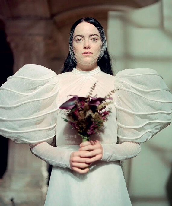 Poor Things: Το styling του sex που άνοιξε την πόρτα της Χρυσής Σφαίρας στην Έμα Στόουν