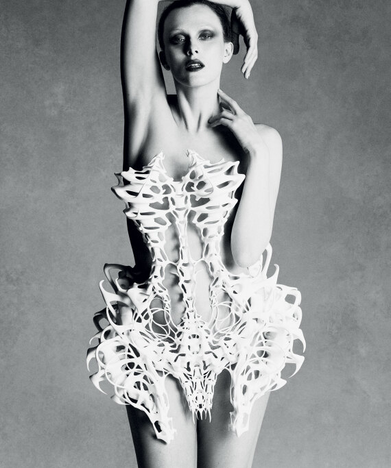 Iris van Herpen: Η επιστήμη της υψηλής ραπτικής